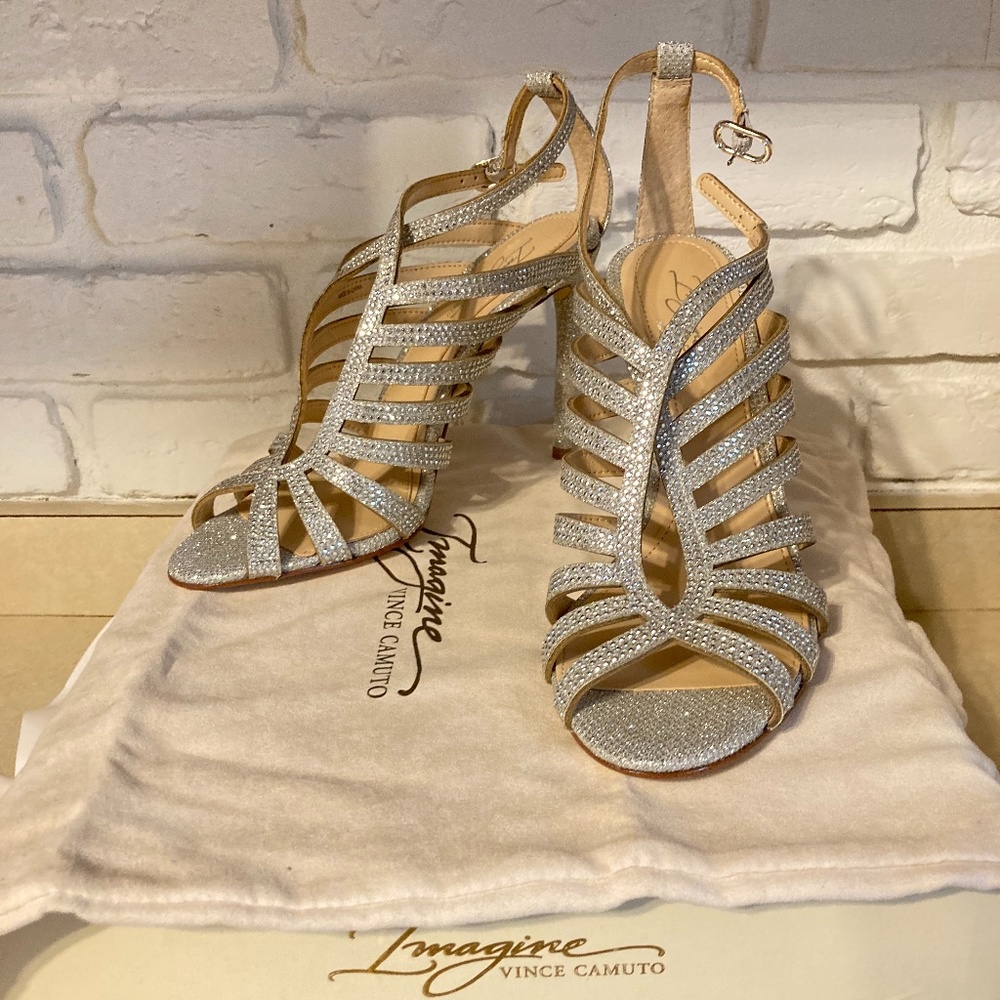 NIB Imagine by Vince Camuto Raychel pumps